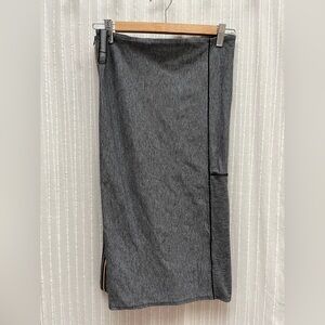 Lululemon vinyasa scarf, black and white with gold zipper